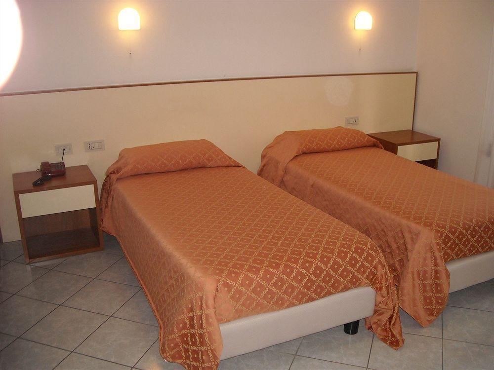Albergo La Posta Arezzo Badia Al Pino Exterior photo
