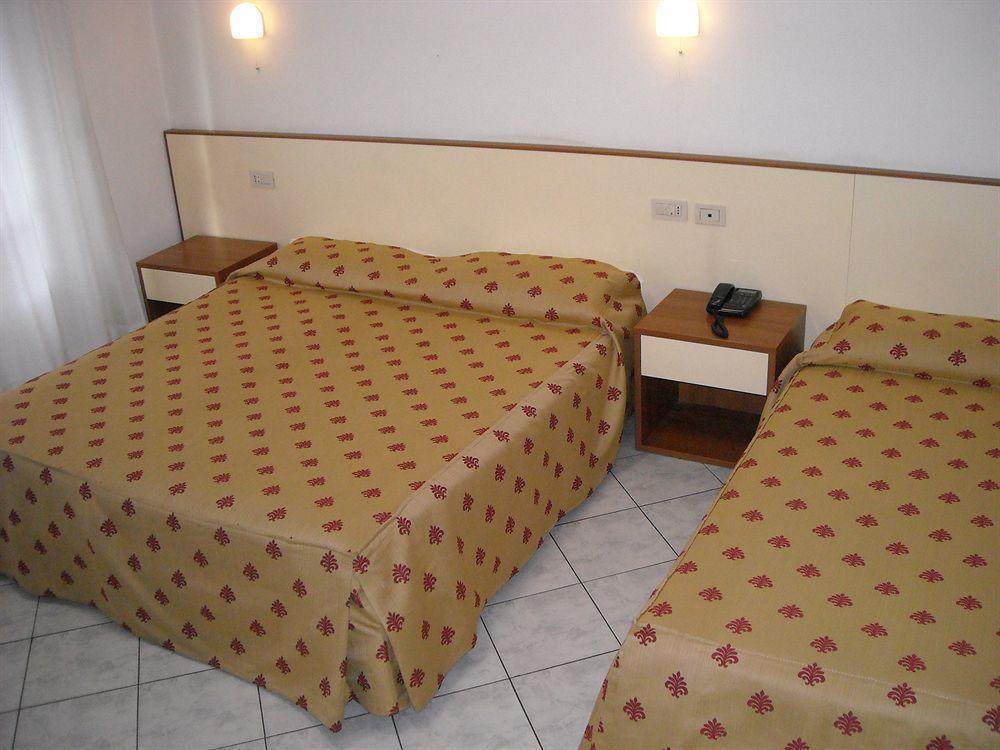 Albergo La Posta Arezzo Badia Al Pino Exterior photo